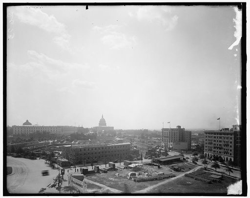 Gov. Workers Home