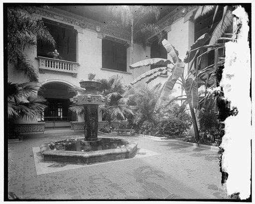 "Patio" main floor of the Pan American bldg.