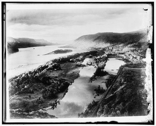 Vacation scenes, also Columbia River Gorge