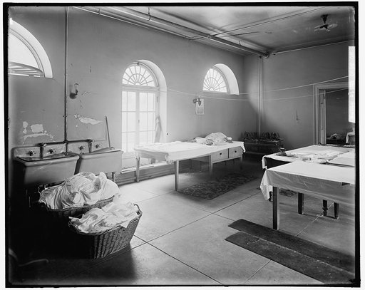 White House: Laundry