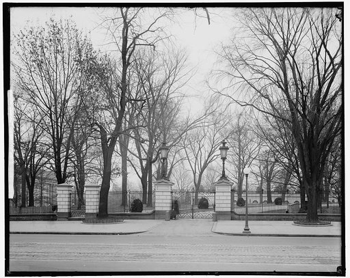 White House (gates)