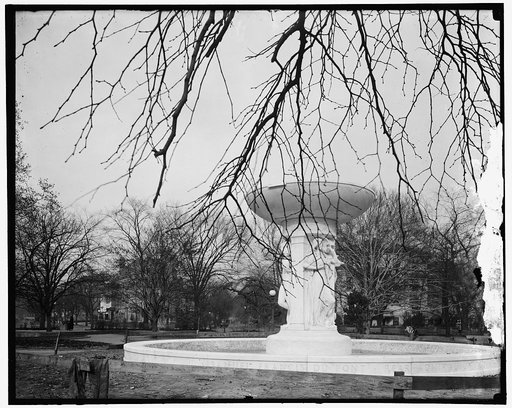 Fountain in Dupont Circle