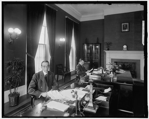 WHITE HOUSE. OFFICE