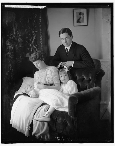 GRANT, U.S., III, MRS.