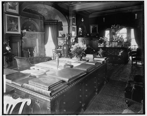 LEITER, L.Z., MRS. HOUSE, INTERIOR