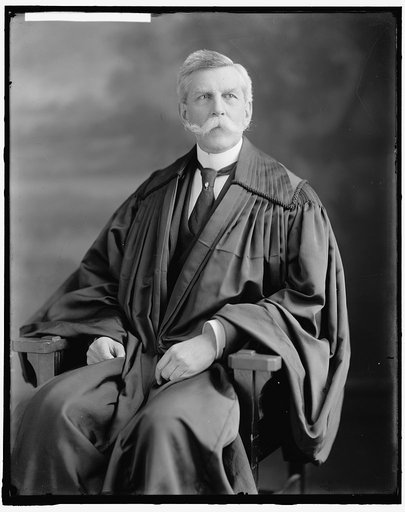 HOLMES, OLIVER W. JUSTICE
