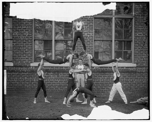 WOODBERRY FOREST. GYM STUDENTS