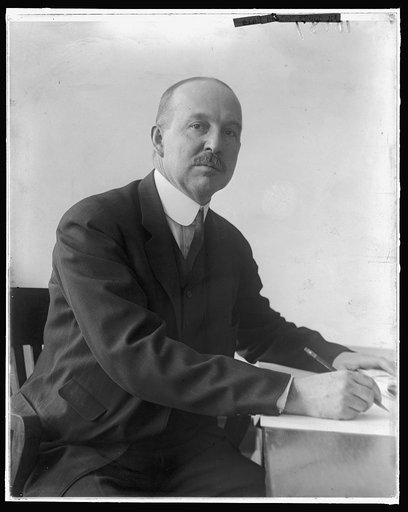 HOLDEN, HALE
