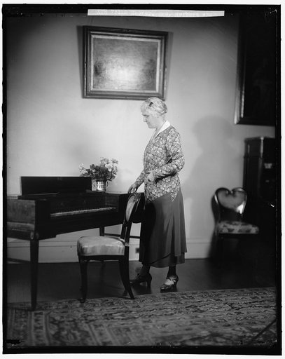 HOOVER, HERBERT C., MRS.