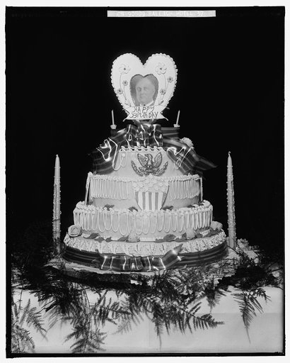 RALEIGH HOTEL. PRESIDENT'S CAKE