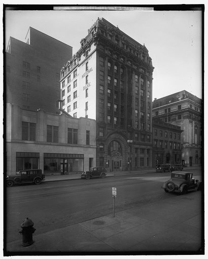 DISTRICT NATIONAL BANK EXTERIOR
