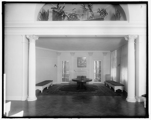 CONGRESSIONAL CLUB LOBBY