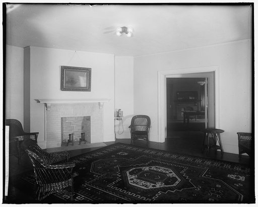 CONGRESSIONAL CLUB SITTING ROOM