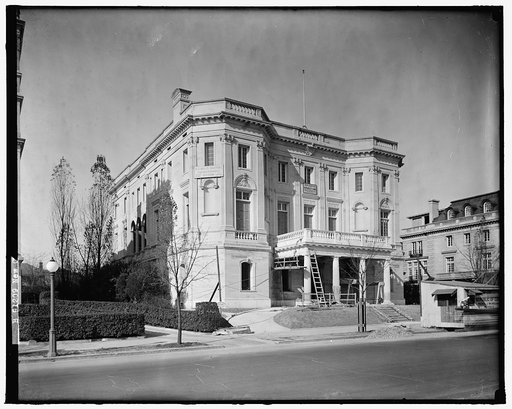 CUBAN LEGATION. EXTERIOR