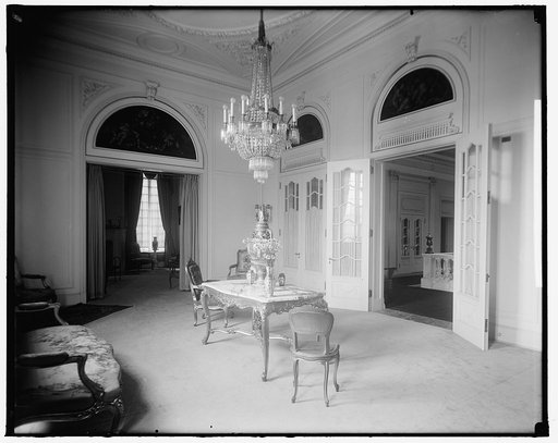 CUBAN LEGATION. SITTING ROOM