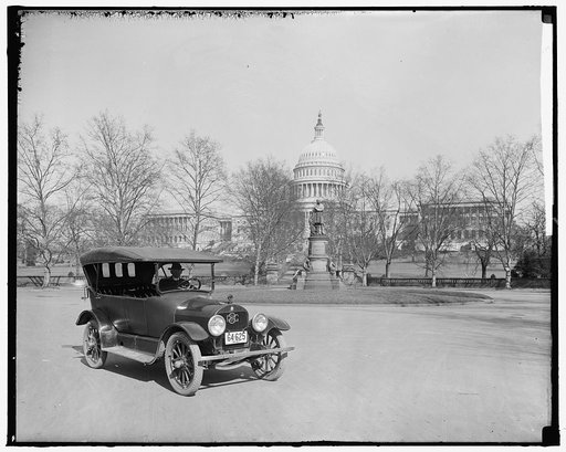 BROCKWAY MOTOR TRUCK CO. TRUCK AT CAPITOL