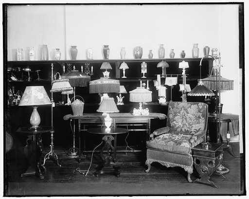 DULIN & MARTIN CO. LAMPS