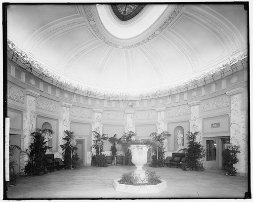 RIALTO THEATRE. LOBBY