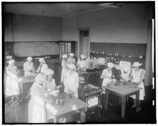JUNIOR HIGH SCHOOL: HOME EC.