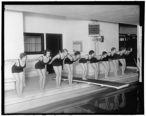 MARJORIE WEBSTER SCHOOL. SWIMMERS