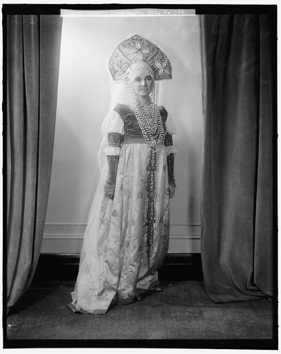 GROSVENOR, GILBERT H., MRS.