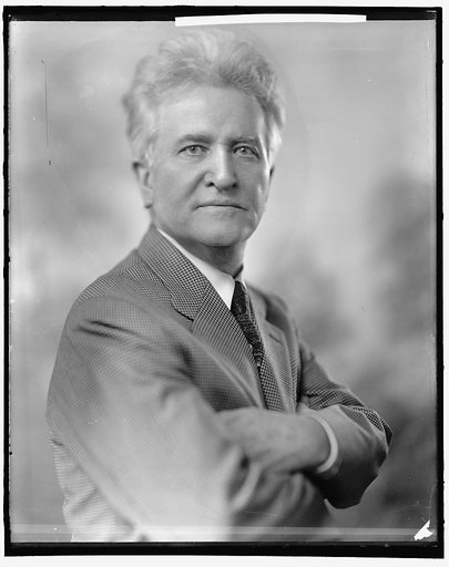 LaFOLLETTE, ROBERT. SENATOR