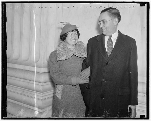 Washington couple admitted to practice before US Supreme Court. Washington D.C. The happiest couple in the Capitol today, Mr. and Mrs. Alfred L. Taylor, who was admitted to practice before the United States Court. Mrs. Taylor is a graduate of Washington and does not practice with her husband, who is