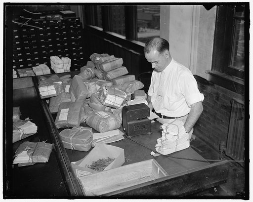 Baltimore, Md. Applications for social security account numbers transmitted to the Boards Office of the Social Security Board, in the Candler(?) Building, Baltimore, Md., in bundles of 500 from each of the typing centers located throughout the country. Each bundle is accompanied by a letter of trans