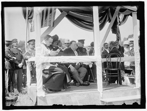 MILITARY FIELD MASS BY HOLY NAME SOC. OF ROMAN CATHOLIC CHURCH. PRESIDENT TAFT; BUTT