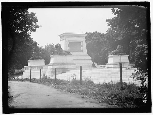 GRANT MEMORIAL AT CAPITOL. PEDESTALS FOR STATUE AND GROUPS OF STATUARY