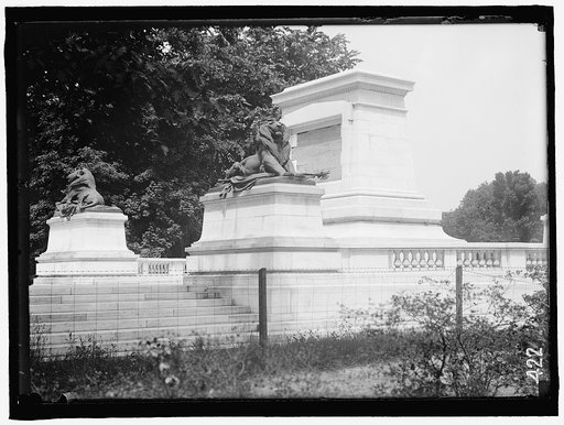 GRANT MEMORIAL AT CAPITOL. PEDESTALS FOR STATUE AND GROUPS OF STATUARY