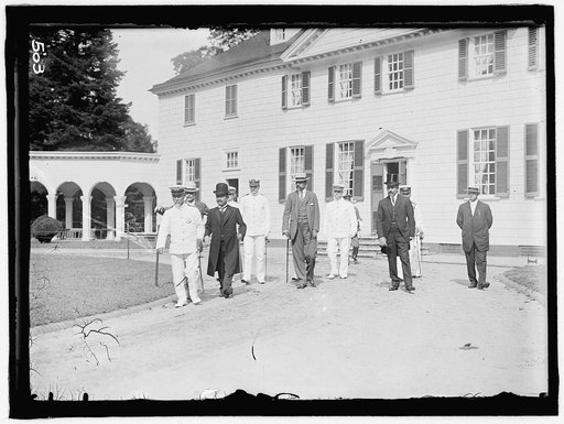 GROUP AT MOUNT VERNON
