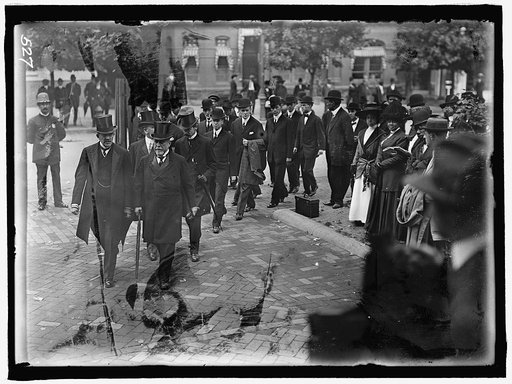 HARLAN, JOHN MARSHALL. ASSOCIATE JUSTICE, U.S. SUPREME COURT, 1877-1910. FUNERAL AT NEW YORK AVENUE PRESBYTERIAN CHURCH. GROUP OF MEN