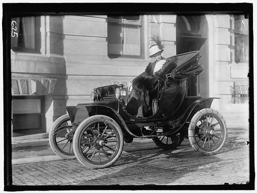 BORAH, WILLIAM E., MRS. SENATOR FROM IDAHO, 1907 -
