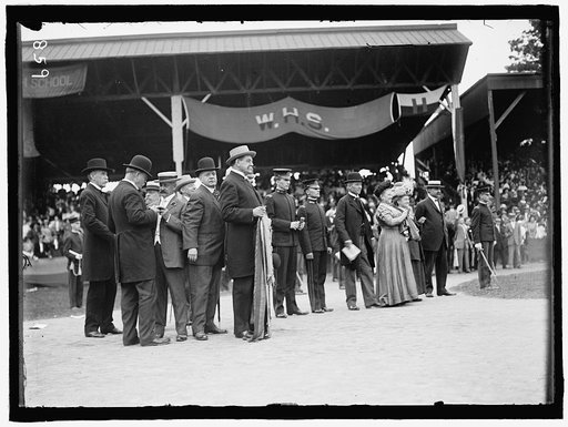 DISTRICT OF COLUMBIA PUBLIC SCHOOLS. SECRETARY OF WAR DICKINISON PRESENTING BANNER TO WINNING CADETS. GENERAL TASKER BLISS, LEFT; JAMES F. OYSTER, SUPT., RIGHT