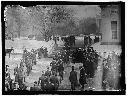 NEW YEAR'S RECEPTION AT WHITE HOUSE. GENERAL VIEW OF ARMY OFFICERS LEAVING WAR DEPARTMENT FOR RECEPTION