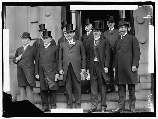 GOVERNORS OF STATES. FRONT, GOVERNOR EUGENE NOBLE FOSS OF MASSACHUSETTS; JUDSON HARMON OF OHIO; TWO UNIDENTIFIED; CHARLES EVANS HUGHES. REAR; UNIDENTIFIED; GOVERNOR JAMES H. HAWLEY OF IDAHO; SENATOR JACOB HAROLD GALLINGER OF NEW HAMPSHIRE; GOVERNOR ROBERT P. BASS OF N.H.