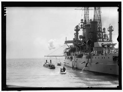 GERMAN SQUADRON VISIT TO U.S. U.S. BATTLESHIP IN HAMPTON ROADS TO GREET SQUADRON