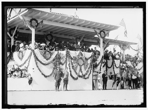 COLUMBUS MEMORIAL. PRESIDENT TAFT SPEAKING
