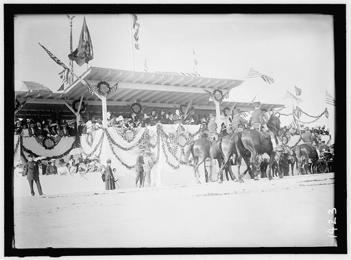 COLUMBUS MEMORIAL. PARADE AT UNVEILING