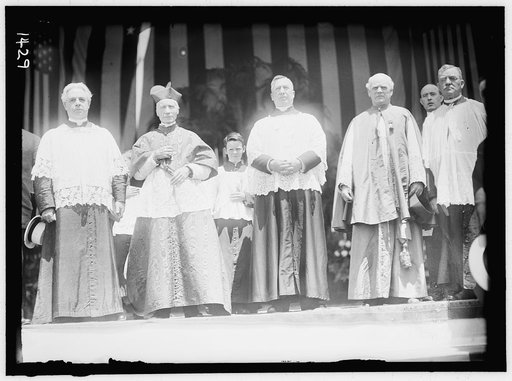 MILITARY FIELD MASS. MONS. COLEMAN J. NEVILS S.J.; CARDINAL GIBBONS; UNIDENTIFIED; FATHER RUSSELL; UNIDENTIFIED
