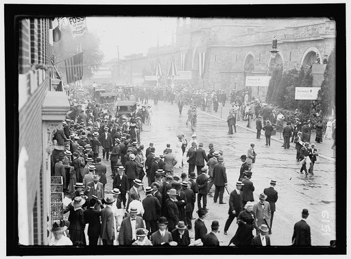 FIFTH REGIMENT ARMORY, BALTIMORE, MARYLAND. EXTERIOR SCENES DURING DEMOCRATIC NATIONAL CONVENTION
