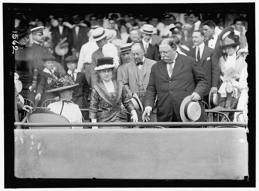 BASEBALL, PROFESSIONAL. MRS. KNOX; SEC. KNOX; PRESIDENT TAFT
