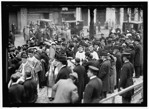 PAN AMERICAN MASS. THANKSGIVING DAY AT ST. PATRICK'S. MONS. DOUGHERTY; DR. BURNS; CARDINAL GIBBONS; MONS. KERBY
