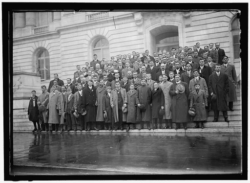 CORN GROWERS ON STEPS OF HOUSE OFFICE BUILDING; STAFFORD OF WISCONSIN, 5TH FROMLEFT, FRONT; RAMSEYER OF OHIO, 2ND FROM LEFT, 2ND ROW
