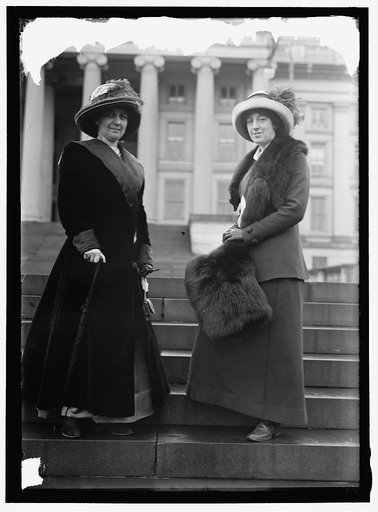 MACKAYE, MISS HAZEL. PLAYWRIGHT. RIGHT, WITH MISS GLENNA TINNEN