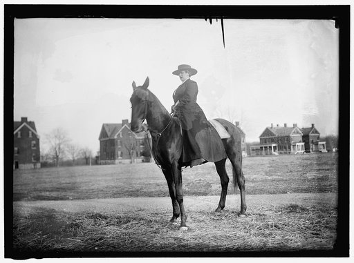 McLENNAN, MRS. R.M. SUFRAGETTE