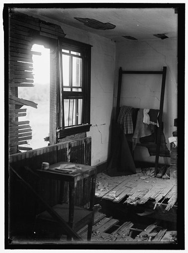 INDIAN HEAD, MD. NAVY PROVING GROUND. RESIDENCE OF GEORGE SWANN, DAMAGED BY 16' SHELL THAT HIT ANOTHER IN SANDBANK, AND WAS DEFLECTED OVER COUNTRY AT 3/4 ANGLE