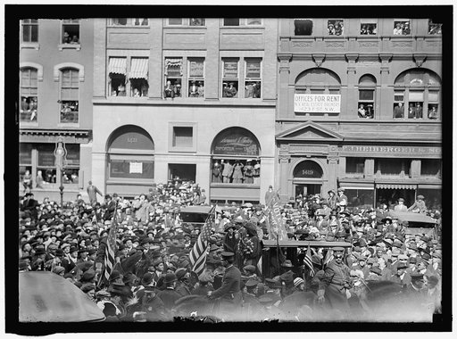 WOMAN SUFFRAGE. HIKERS ARRIVING FROM NEW YORK