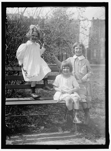 COLT, LeBARON BRADFORD. SENATOR FROM RHODE ISLAND, 1913-1924. HIS GRANDCHILDREN: CARLTON, GEORGE, AND JOU-JOU COLT